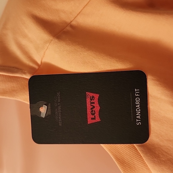 Levi's ladies tee - Picture 5 of 6